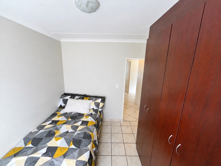 To Let 2 Bedroom Property for Rent in Burgundy Estate Western Cape